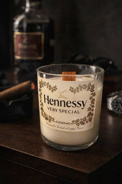 Свічка апсайклінг Hennessy Very Special &mdash; Butterscotch & Bourbon | 350 г | Соєвий віск с023 фото