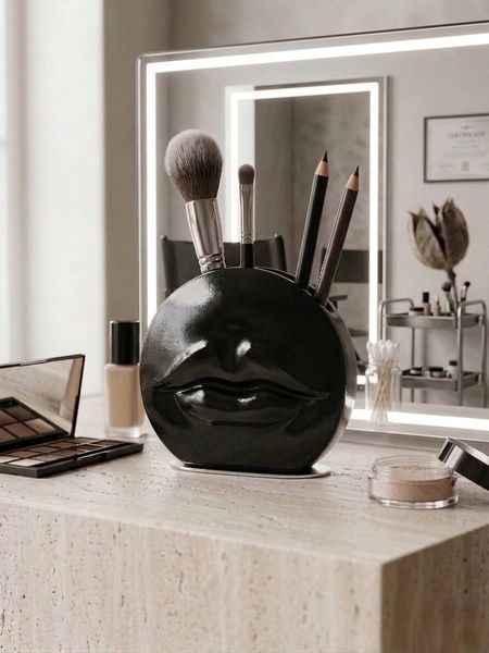 Декоративне кашпо та органайзер для косметики Lips Organizer р007 фото