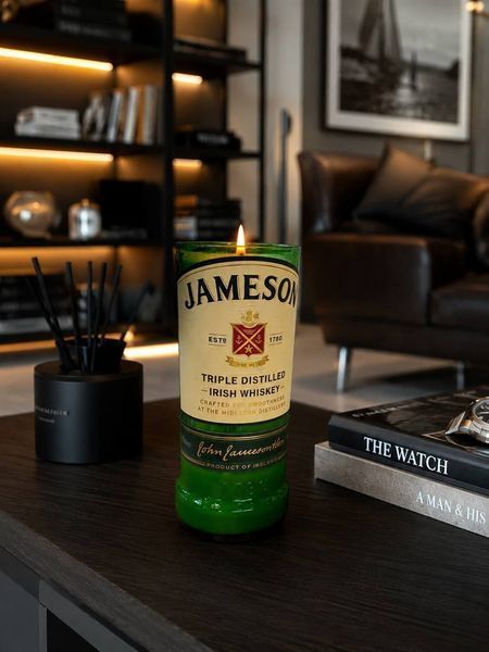 Апсайклінг-свічка Jameson 380 г &mdash; Whiskey, соєвий віск | DWOE с031 фото